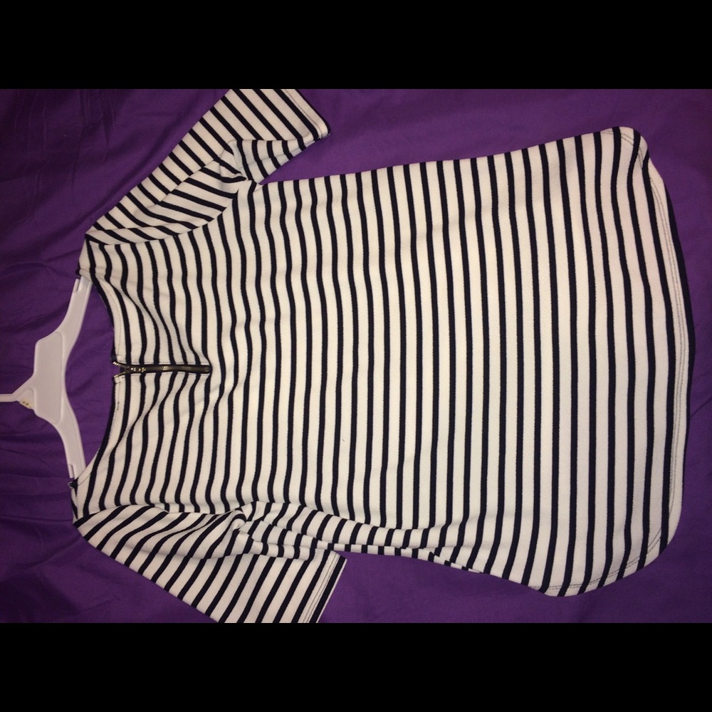 Striped half sleeve blouse